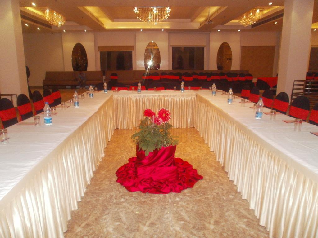 Jassons Sheesh Mahal Hotel Murthal Exterior foto